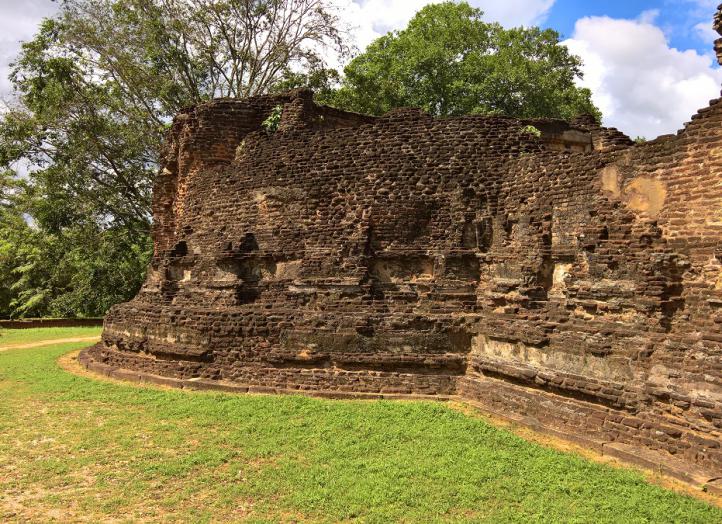 Polonnaruwa Palm Lanka Tours